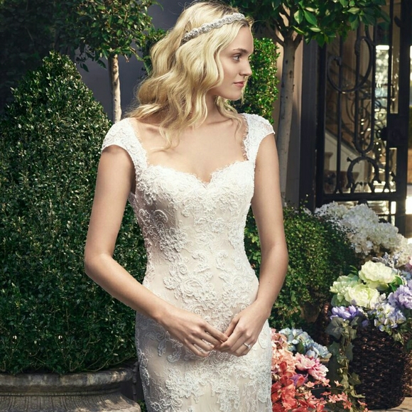 Elegant Lace Wedding Dress Casablanca By Cassa Size 8 - Picture 1 of 3